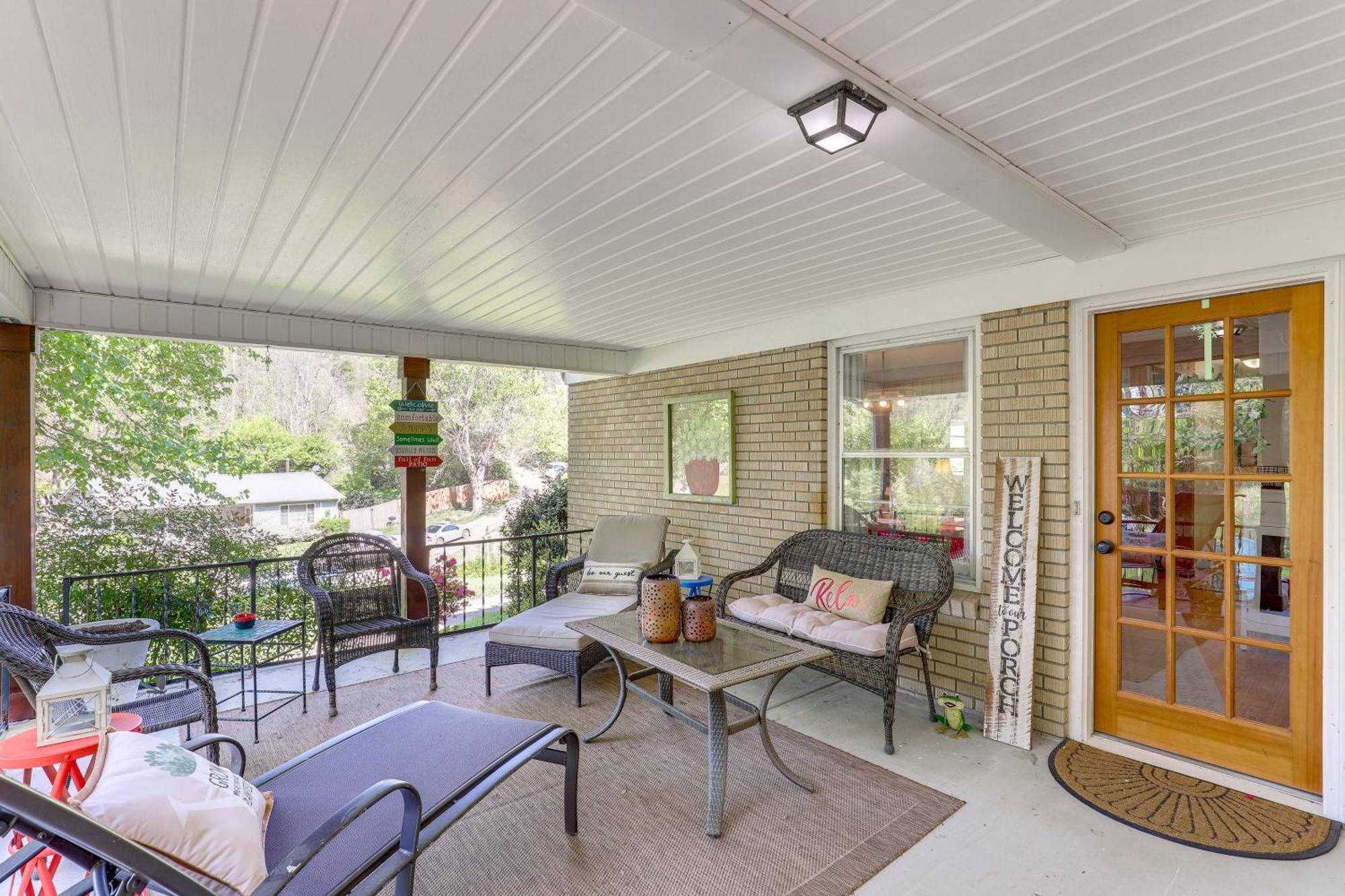 Updated Marshall Home With Fire Pit And Game Room! المظهر الخارجي الصورة