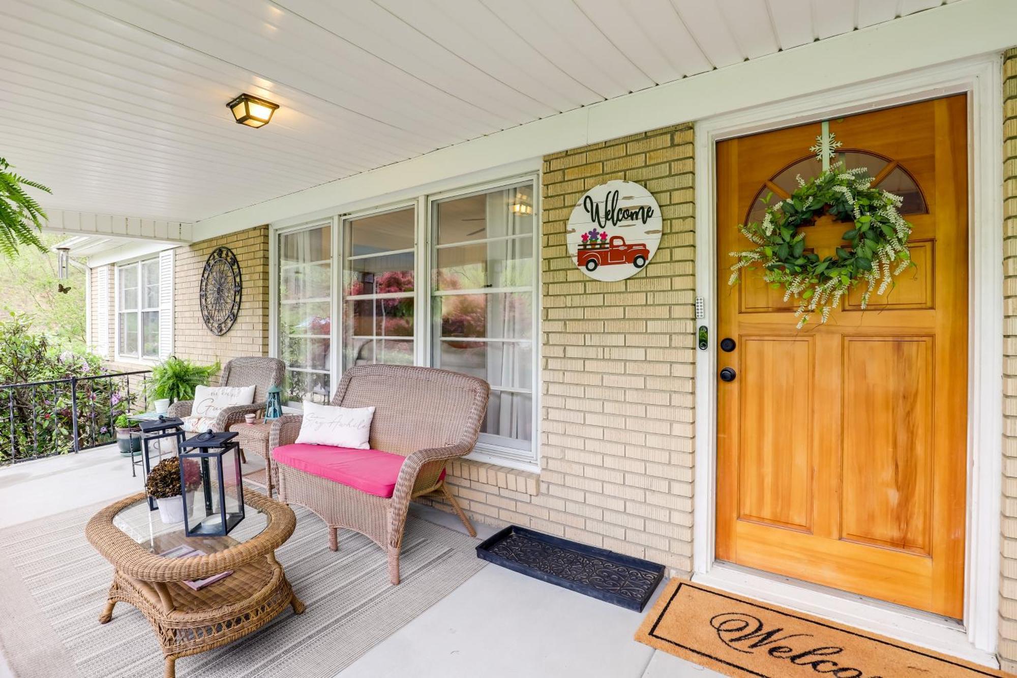 Updated Marshall Home With Fire Pit And Game Room! المظهر الخارجي الصورة